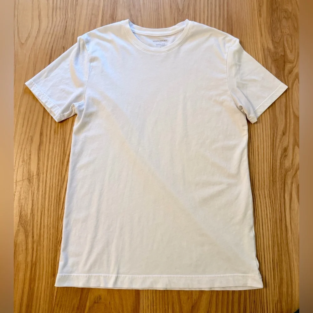 Banana Republic Classic Men's Crew Neck T-Shirt - White